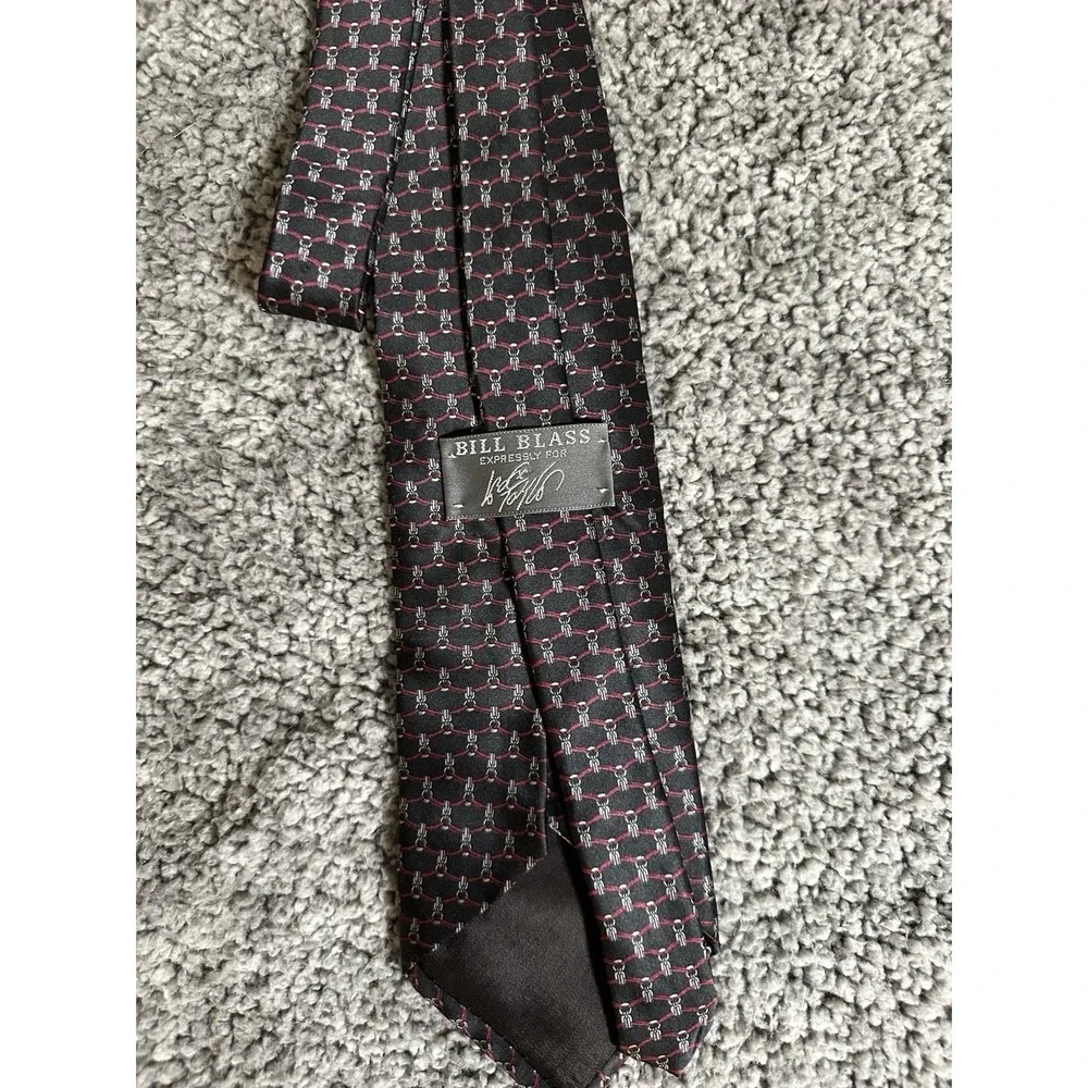Bill Blass Silk Tie Black Burgundy Geometric Chain Link Necktie USA Vintage